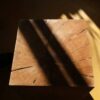 Cube en bois en Chêne massif. Tabouret, bloc, assise. Meuble original, design et unique sur mesure. Décoration d'intérieur