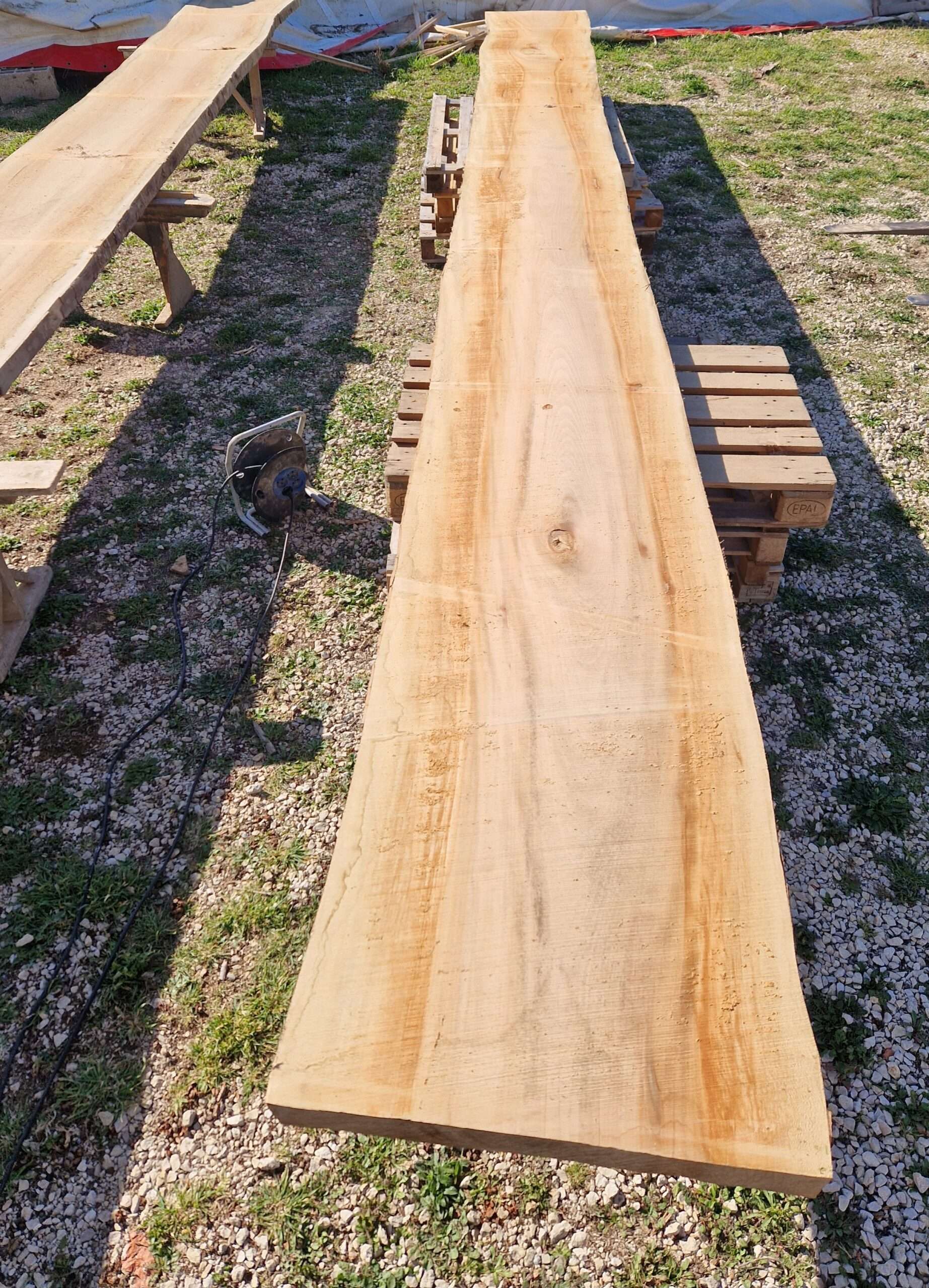 Plateau maxi taille en bois naturel personnalisé